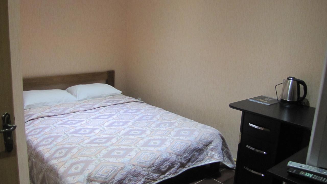 Mini Hotel Leon Lalovo Dış mekan fotoğraf